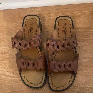 Leather Craft by Fashion Tradition Sz 10 sandals